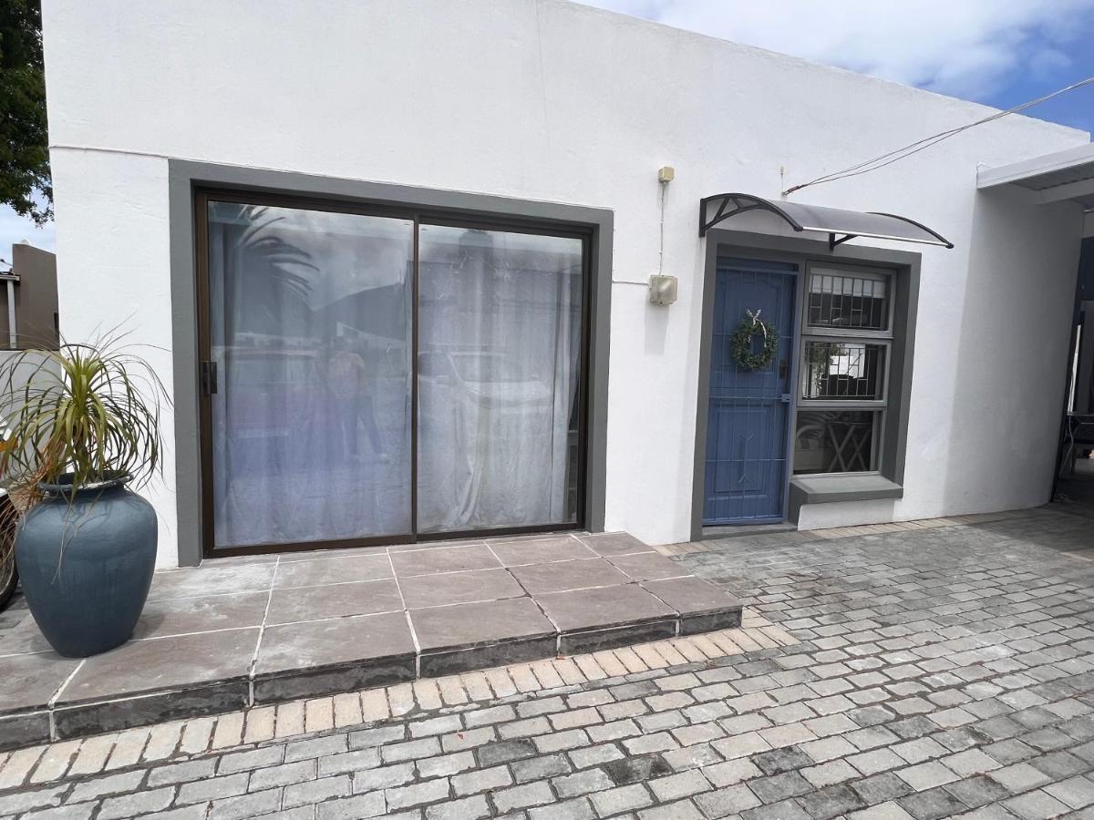 Adorable 2 Bedroom Cottage With Spacious Veranda Hermanus Exterior foto