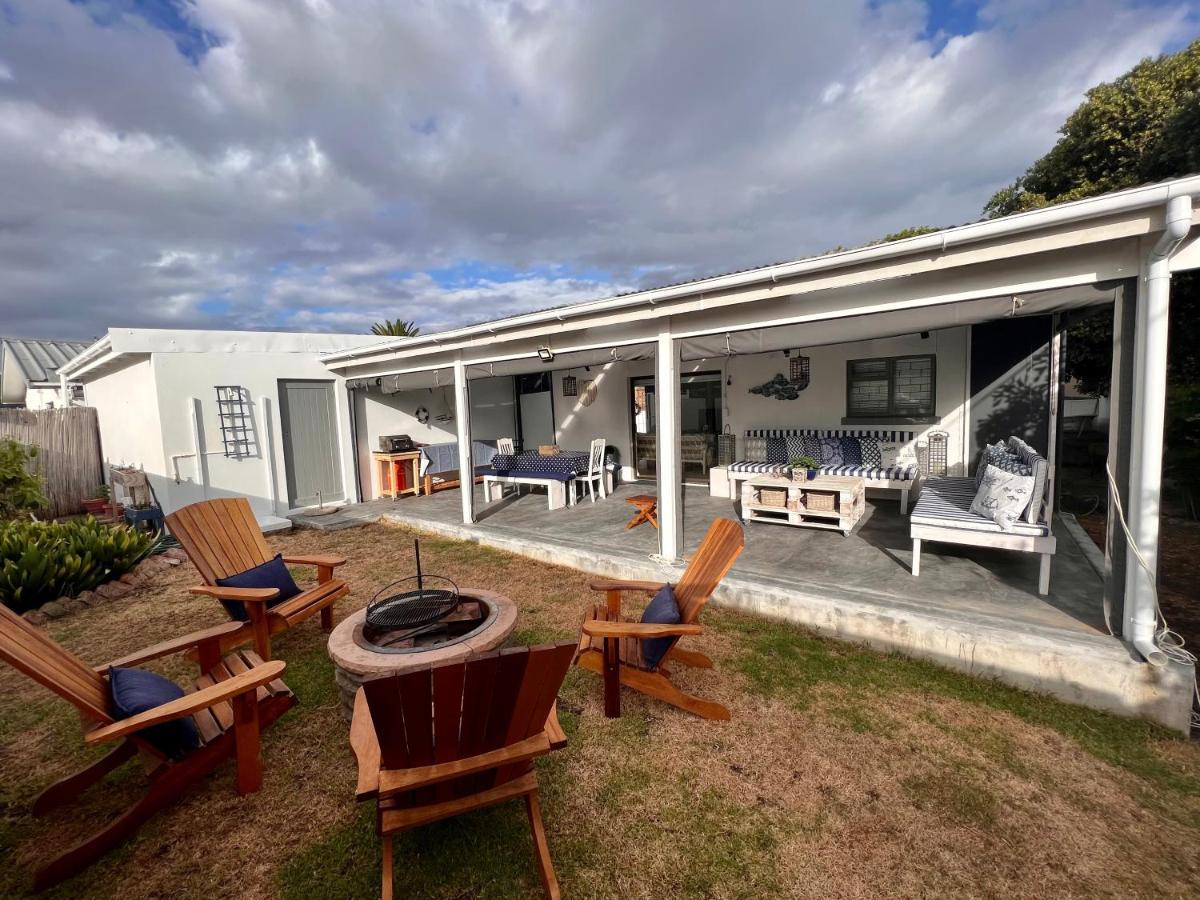 Adorable 2 Bedroom Cottage With Spacious Veranda Hermanus Exterior foto